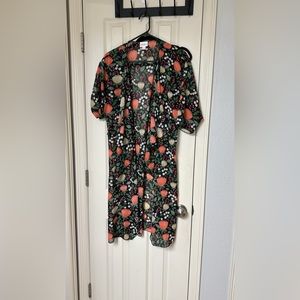 LuLaRoe Shirley size Small